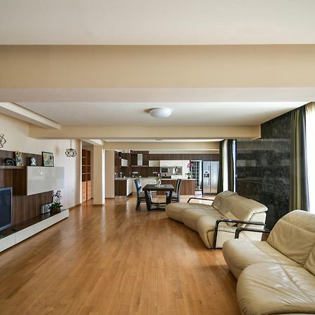 Central Flat With Monster Living Room Варна Экстерьер фото